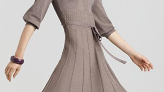 Illustration for article titled Bloomingdale’s Model Has Her Pelvis Digitally Removed And Is Somehow Still Standing
